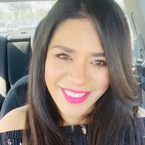 Meet your Posher, Karina